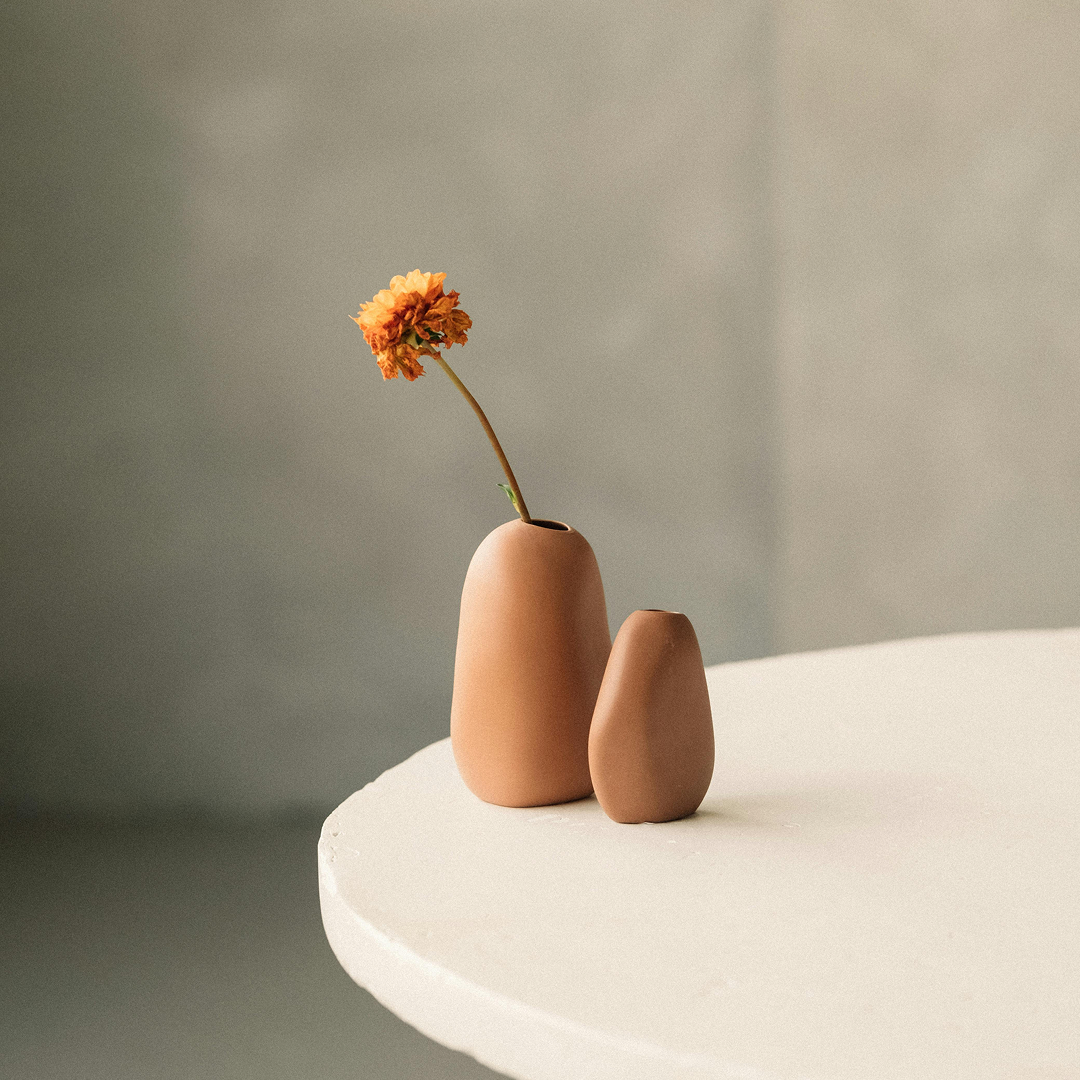 How Glazes Shape Mood and Atmosphere