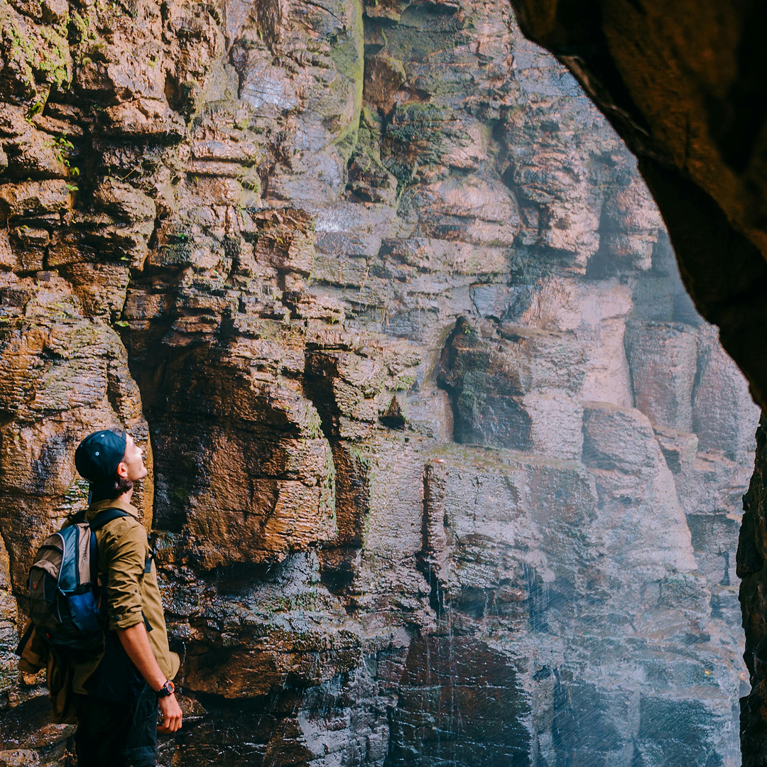 A Guide to Packing Lightweight, High-Energy Snacks for Multi-Day Treks